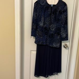 Stunning 3 pc dressy ensemble